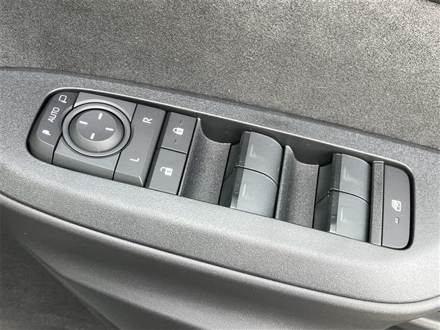 トヨタ ヤリスクロス　ハイブリッド １．５ ハイブリッド Ｘ R7年 (東海) 99