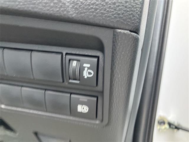 トヨタ ヤリスクロス　ハイブリッド １．５ ハイブリッド Ｘ R7年 (東海) 99