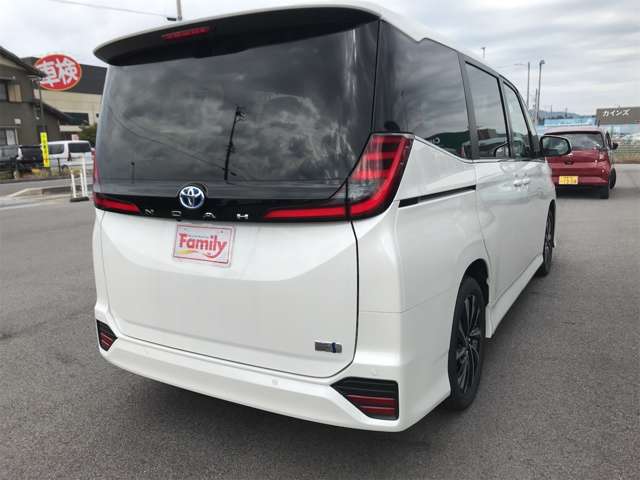 トヨタ ノア １．８ ハイブリッド Ｓ－Ｚ R6年 (東海) 99