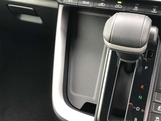 トヨタ ノア １．８ ハイブリッド Ｓ－Ｚ R6年 (東海) 99