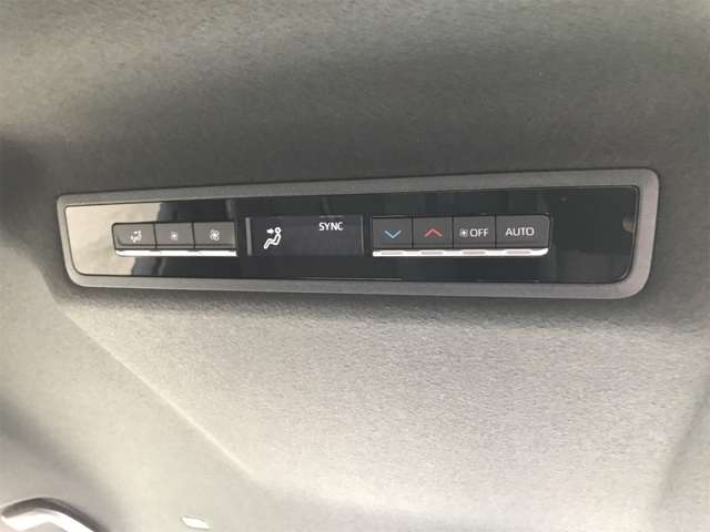 トヨタ ノア １．８ ハイブリッド Ｓ－Ｚ R6年 (東海) 99