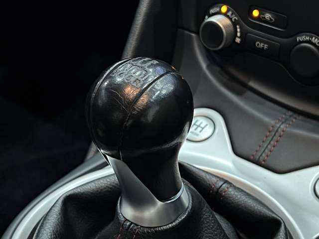 日産 フェアレディＺ ３．７ バージョン ニスモ H23年 (関東) 99