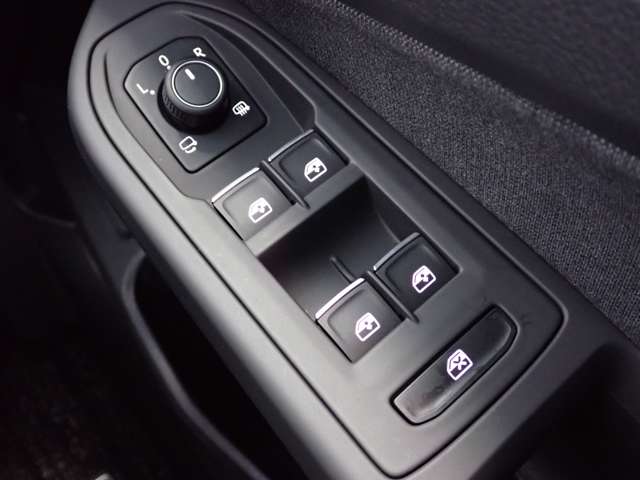 フォルクスワーゲン ゴルフ ＴＤＩ アクティブ アドバンス プラチナム エディション ディーゼルターボ R5年 (関東) 99