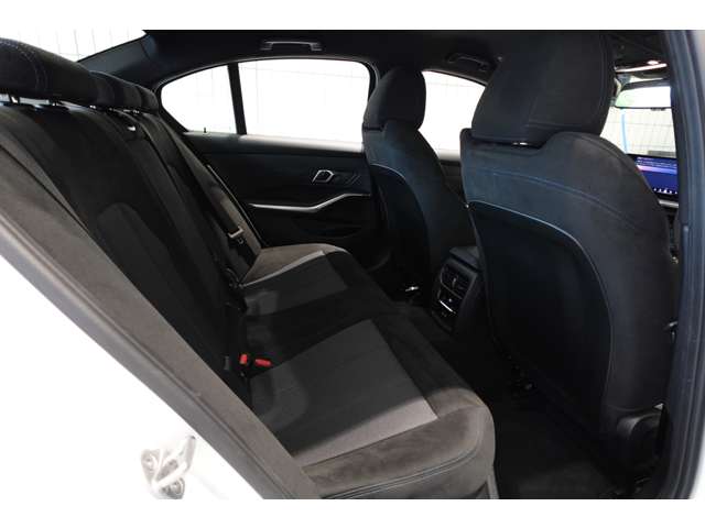 ＢＭＷ ３シリーズ ３２０Ｄ Ｘドライブ Ｍスポーツ ディーゼルターボ ４ＷＤ R6年 (近畿) 99