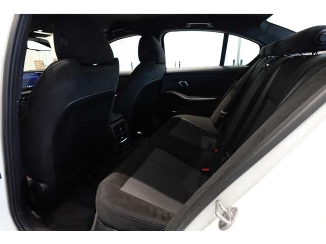 ＢＭＷ ３シリーズ ３２０Ｄ Ｘドライブ Ｍスポーツ ディーゼルターボ ４ＷＤ R6年 (近畿) 99