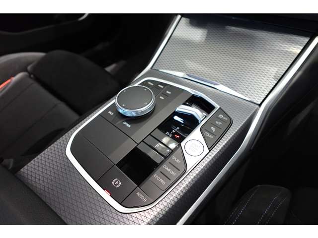 ＢＭＷ ３シリーズ ３２０Ｄ Ｘドライブ Ｍスポーツ ディーゼルターボ ４ＷＤ R6年 (近畿) 99