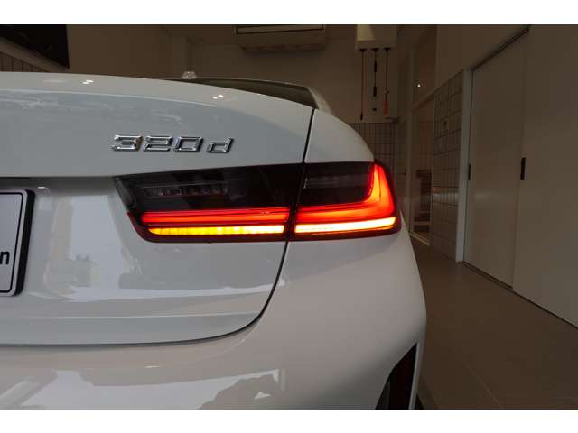 ＢＭＷ ３シリーズ ３２０Ｄ Ｘドライブ Ｍスポーツ ディーゼルターボ ４ＷＤ R6年 (近畿) 99