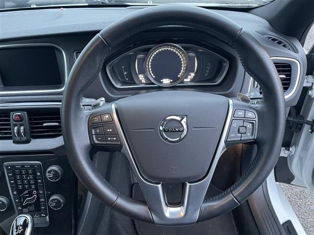 ボルボ Ｖ４０ Ｄ４ ダイナミック エディション ディーゼルターボ R1年 (東北) 99