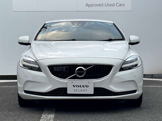 ボルボ Ｖ４０ Ｄ４ ダイナミック エディション ディーゼルターボ R1年 (東北) 99
