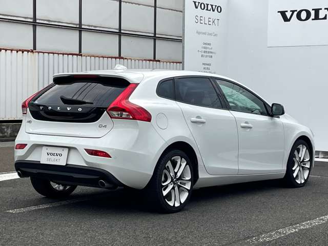 ボルボ Ｖ４０ Ｄ４ ダイナミック エディション ディーゼルターボ R1年 (東北) 99