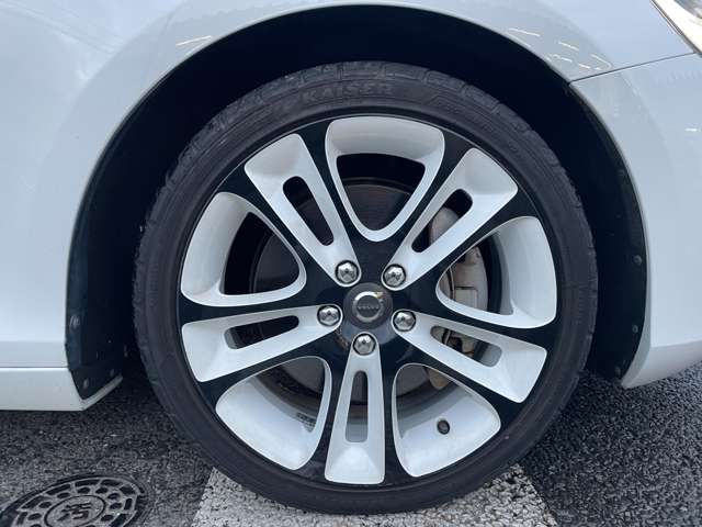 ボルボ Ｖ４０ Ｄ４ ダイナミック エディション ディーゼルターボ R1年 (東北) 99