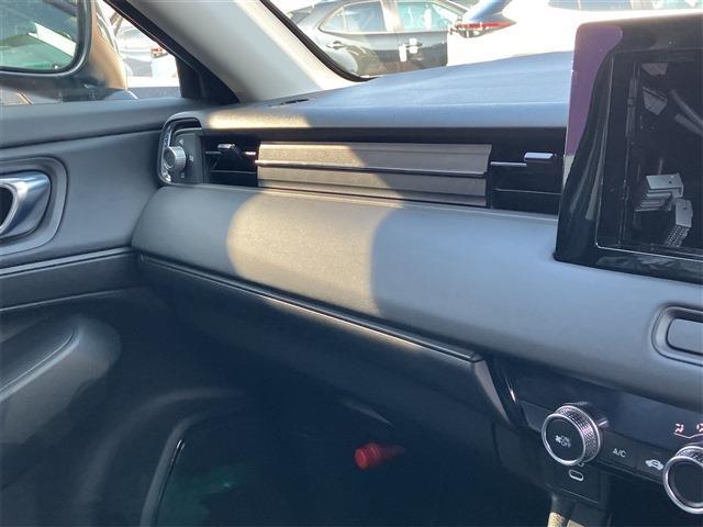 ホンダ ヴェゼル １．５ Ｅ：ＨＥＶ Ｘ R6年 (東海) 99