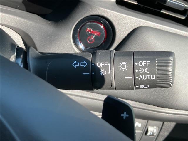 ホンダ ヴェゼル １．５ Ｅ：ＨＥＶ Ｘ R6年 (東海) 99