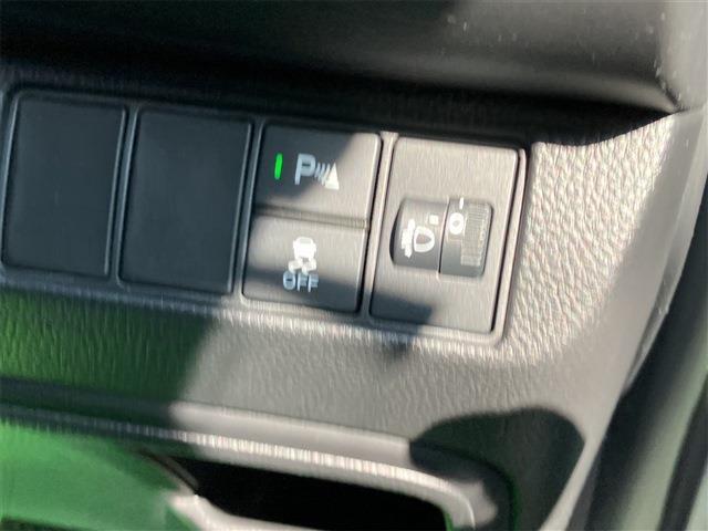 ホンダ ヴェゼル １．５ Ｅ：ＨＥＶ Ｘ R6年 (東海) 99