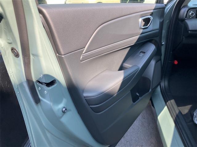 ホンダ ヴェゼル １．５ Ｅ：ＨＥＶ Ｘ R6年 (東海) 99