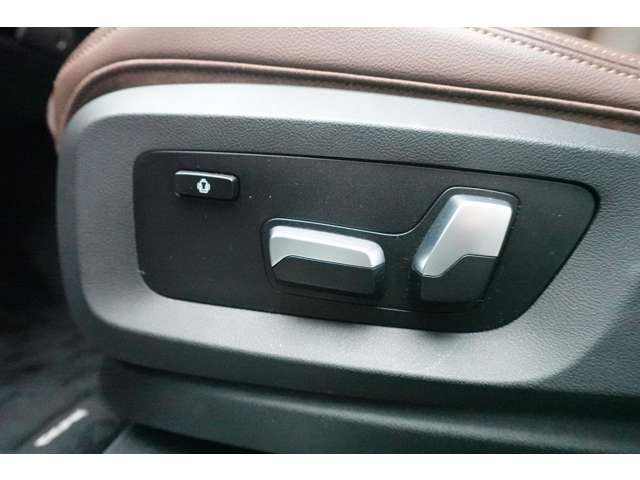 ＢＭＷ Ｘ５ Ｘドライブ ３５Ｄ Ｍスポーツ ドライビング ダイナミクス パッケージ ４ＷＤ R2年 (近畿) 99