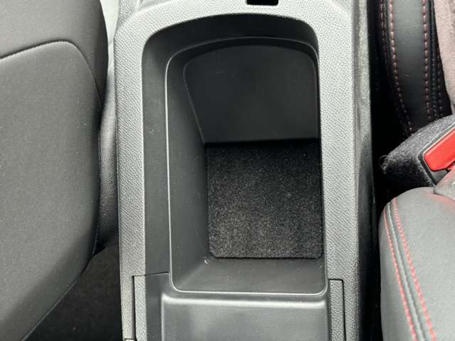 プジョー ３０８ ＧＴ ブルーＨＤＩ ディーゼルターボ R1年 (東北) 99