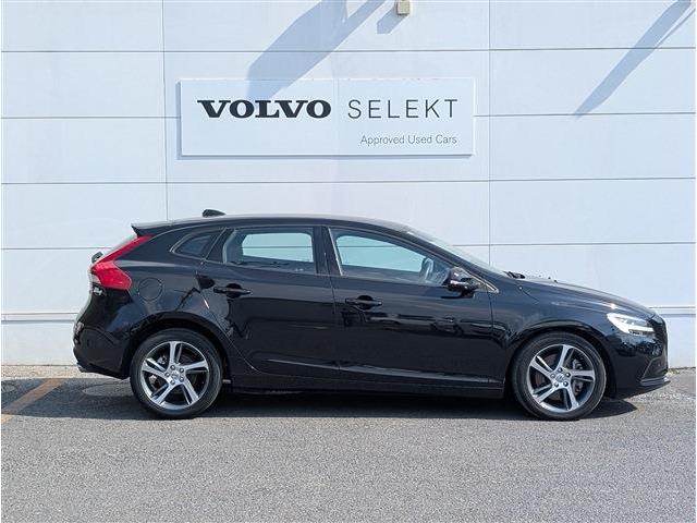 ボルボ Ｖ４０ Ｄ４ モメンタム ディーゼルターボ H30年 (東北) 99