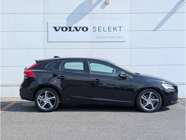 ボルボ Ｖ４０ Ｄ４ モメンタム ディーゼルターボ H30年 (東北) 99