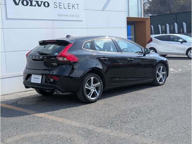 ボルボ Ｖ４０ Ｄ４ モメンタム ディーゼルターボ H30年 (東北) 99