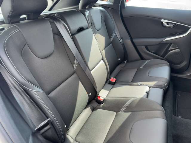 ボルボ Ｖ４０ Ｄ４ モメンタム ディーゼルターボ H30年 (東北) 99