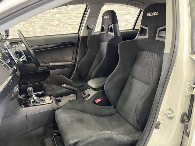 三菱 ランサー ２．０ ＧＳＲ Ｘ ４ＷＤ H27年 (関東) 99