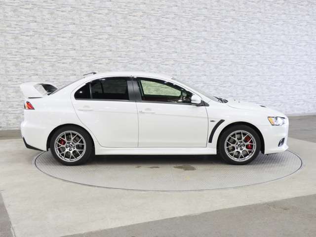 三菱 ランサー ２．０ ＧＳＲ Ｘ ４ＷＤ H27年 (関東) 99