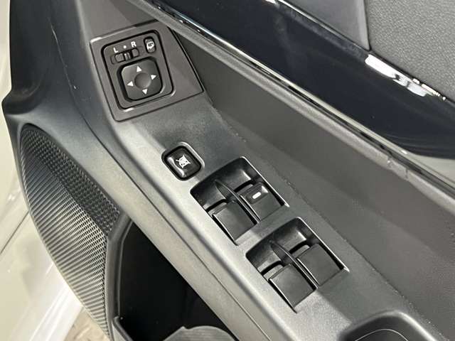 三菱 ランサー ２．０ ＧＳＲ Ｘ ４ＷＤ H27年 (関東) 99