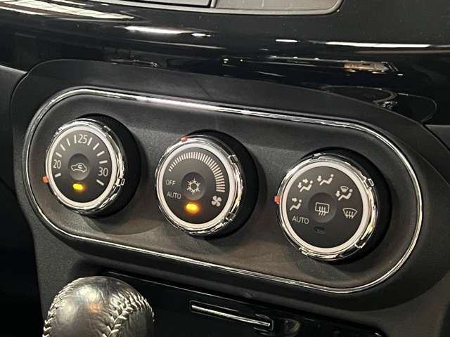 三菱 ランサー ２．０ ＧＳＲ Ｘ ４ＷＤ H27年 (関東) 99