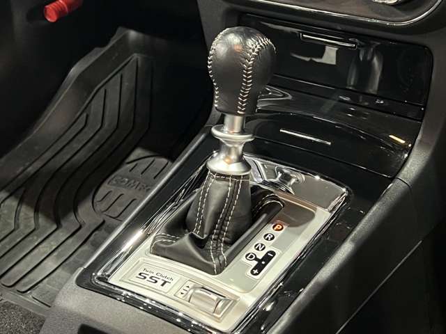 三菱 ランサー ２．０ ＧＳＲ Ｘ ４ＷＤ H27年 (関東) 99