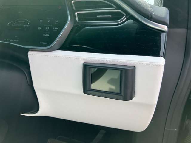 テスラ モデルＸ ９０Ｄ エンハンストオートパイロット H29年 (東海) 99