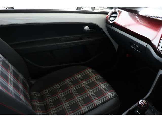 フォルクスワーゲン ＵＰ！ ＧＴＩ H30年 (近畿) 99