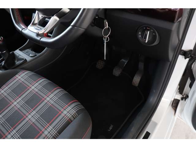 フォルクスワーゲン ＵＰ！ ＧＴＩ H30年 (近畿) 99