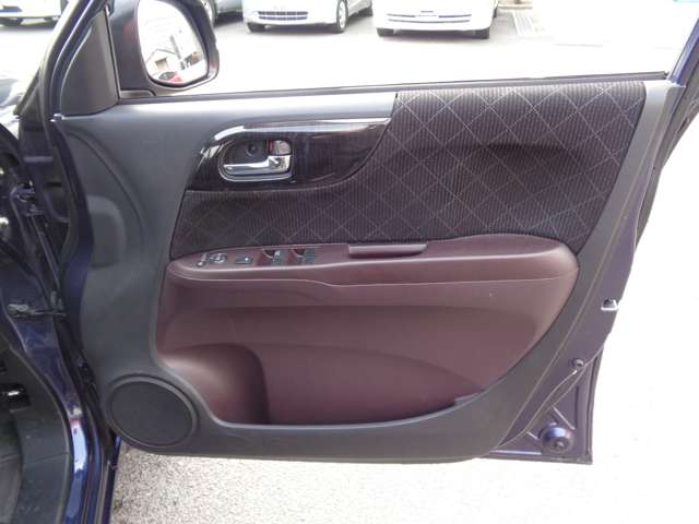 ホンダ Ｎ−ＯＮＥ ６６０ プレミアム Ｌパッケージ H26年 (中国) 99