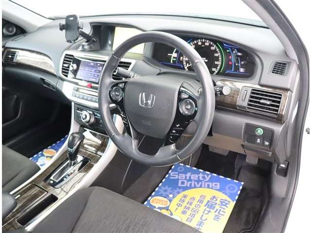 ホンダ アコード　ハイブリッド ２．０ ＬＸ H26年 (関東) 99