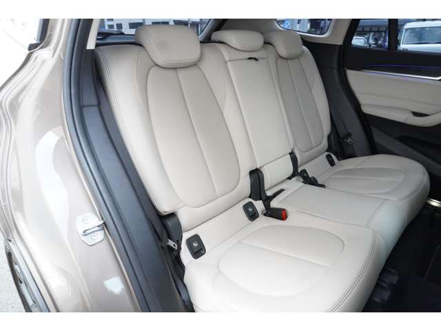 ＢＭＷ Ｘ１ Ｘドライブ １８Ｄ Ｘライン ４ＷＤ R2年 (近畿) 99