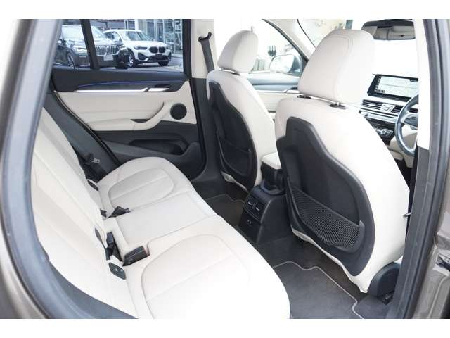 ＢＭＷ Ｘ１ Ｘドライブ １８Ｄ Ｘライン ４ＷＤ R2年 (近畿) 99