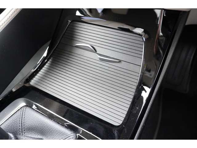 ＢＭＷ Ｘ１ Ｘドライブ １８Ｄ Ｘライン ４ＷＤ R2年 (近畿) 99