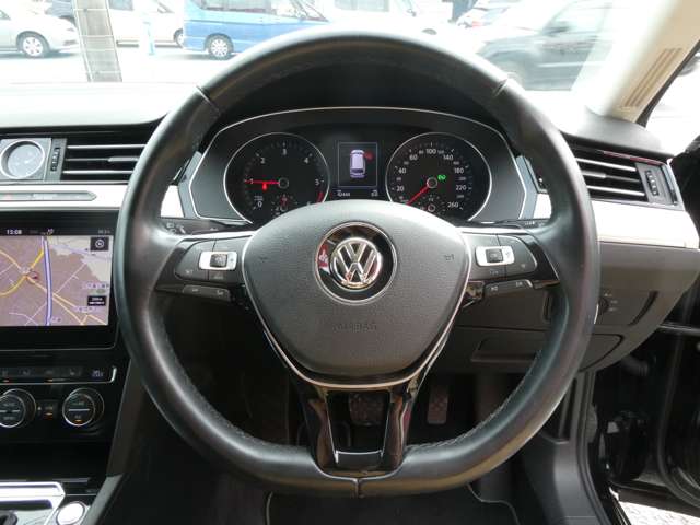 フォルクスワーゲン パサートヴァリアント ＴＤＩ エレガンスライン ディーゼルターボ H30年 (関東) 99