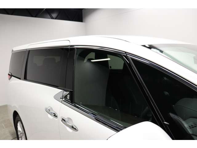 トヨタ アルファード　ハイブリッド ハイブリッド ２．５ Ｘ Ｅ－ＦＯＵＲ ４ＷＤ R7年 (東海) 99