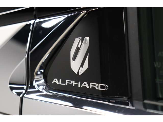 トヨタ アルファード　ハイブリッド ハイブリッド ２．５ Ｘ Ｅ－ＦＯＵＲ ４ＷＤ R7年 (東海) 99