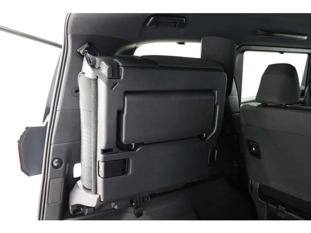 トヨタ アルファード　ハイブリッド ハイブリッド ２．５ Ｘ Ｅ－ＦＯＵＲ ４ＷＤ R7年 (東海) 99