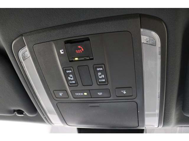 トヨタ アルファード　ハイブリッド ハイブリッド ２．５ Ｘ Ｅ－ＦＯＵＲ ４ＷＤ R7年 (東海) 99