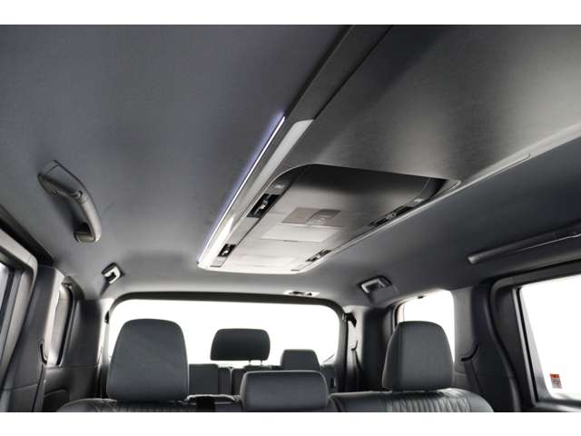 トヨタ アルファード　ハイブリッド ハイブリッド ２．５ Ｘ Ｅ－ＦＯＵＲ ４ＷＤ R7年 (東海) 99