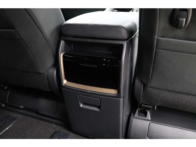 トヨタ アルファード　ハイブリッド ハイブリッド ２．５ Ｘ Ｅ－ＦＯＵＲ ４ＷＤ R7年 (東海) 99