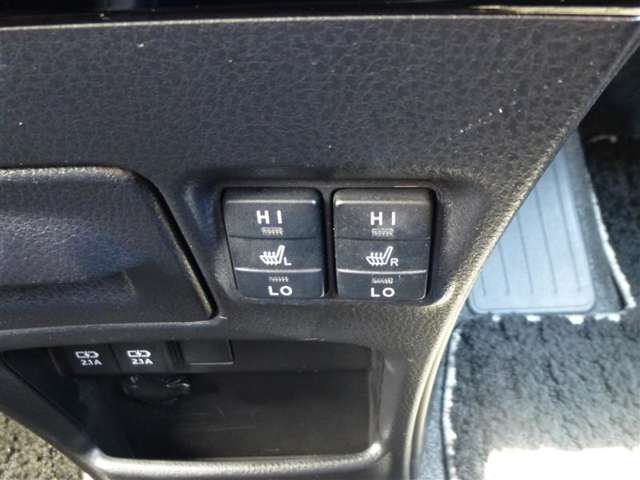 トヨタ ノア １．８ ハイブリッド ＳＩ ＷＸＢＩＩ R2年 (東北) 99