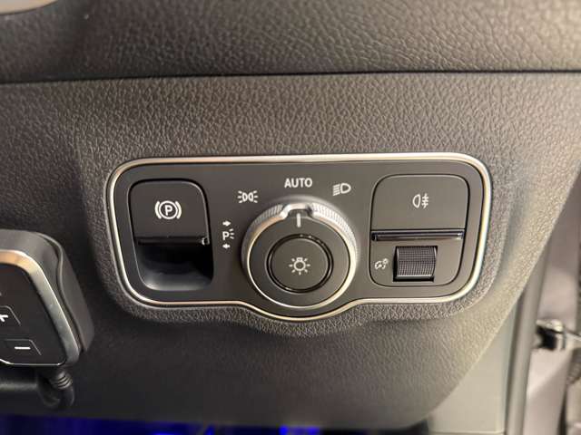 メルセデスベンツ ＧＬＢクラス ２００Ｄ ４マチック ＡＭＧラインパッケージ ディーゼルターボ ４ＷＤ ＭＰ２０２２０２ R4年 (関東) 99