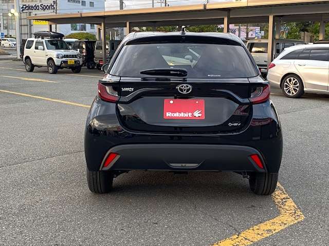 トヨタ ヤリス １．５ ハイブリッド Ｘ Ｅ－ＦＯＵＲ ４ＷＤ R7年 (東北) 99