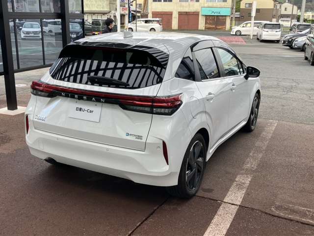 日産 ノートオーラ １．２ Ｇ ＦＯＵＲ ４ＷＤ R4年 (東北) 99