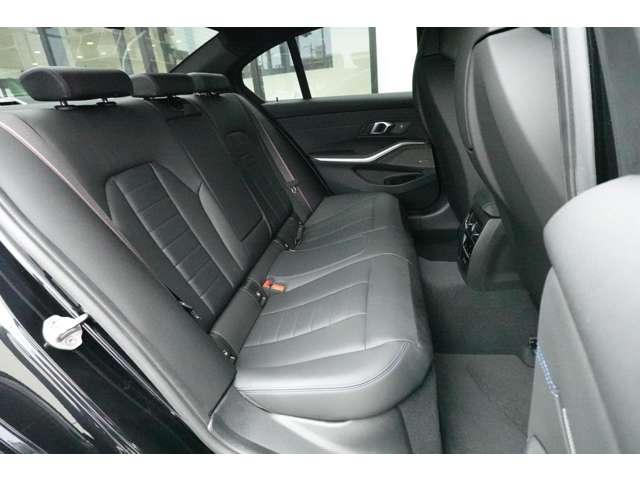 ＢＭＷ ３シリーズ Ｍ３４０Ｉ Ｘドライブ ４ＷＤ R6年 (近畿) 99